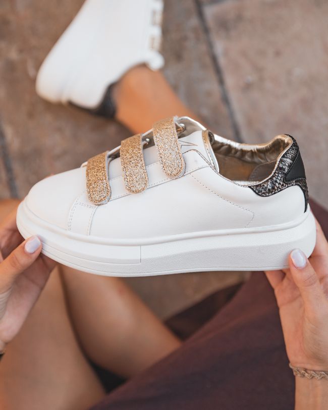 Basket sneakers femme blanche à scratch - CL24 GOLD - Casualmode.fr