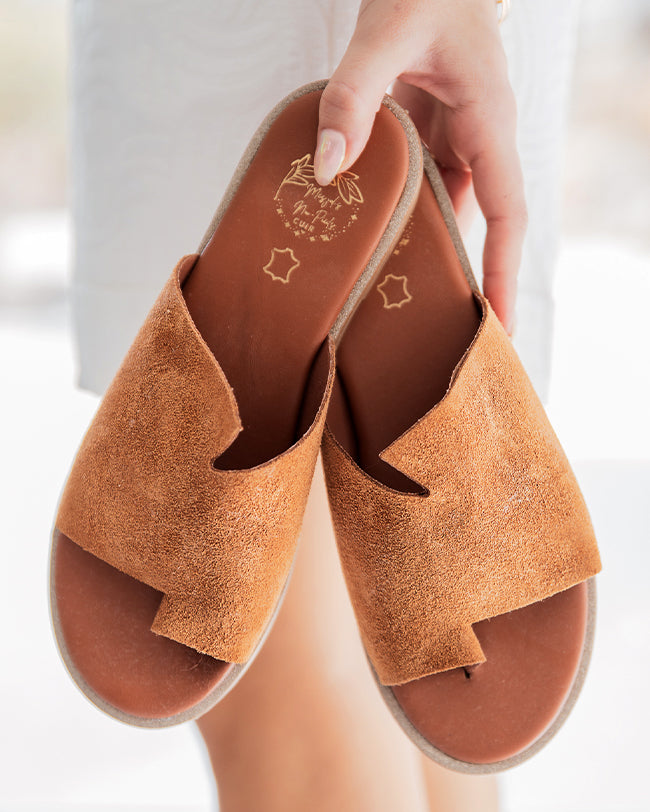 Sandale plate en cuir mule camel - femme - MJNP101 - Casualmode.fr
