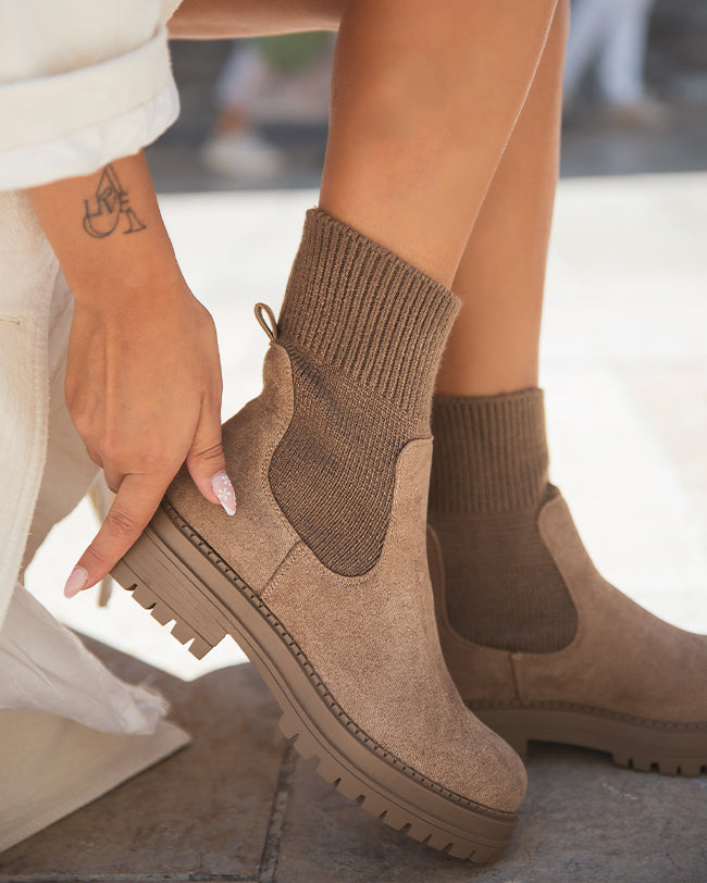 Bottines femme taupe chaussettes - Nora - Casualmode.fr