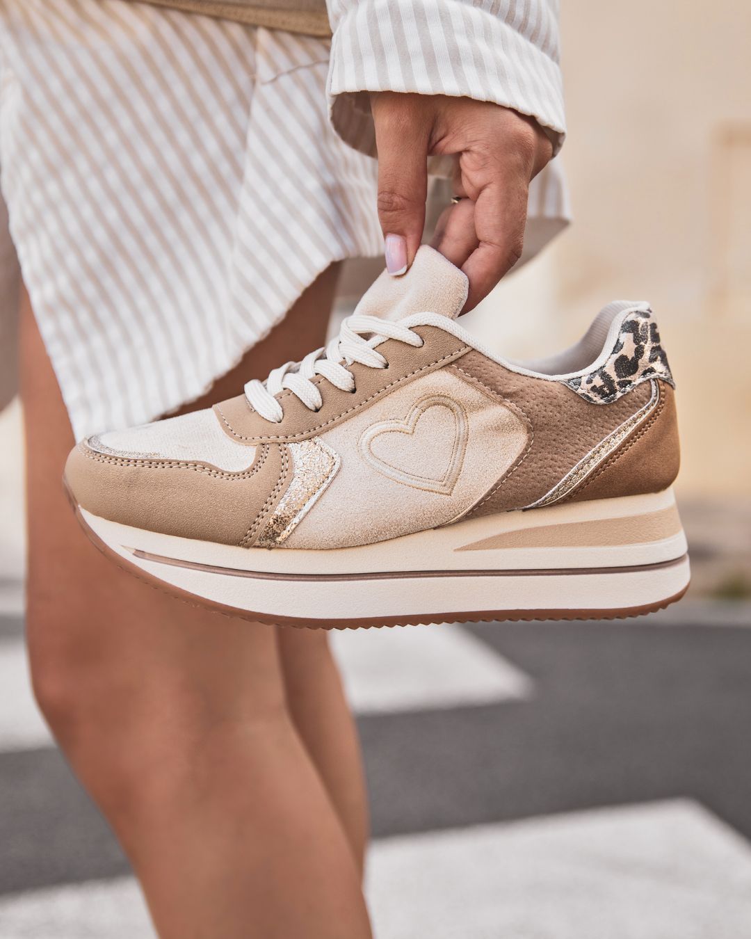 Sneakers Femme et Baskets Mode Collection Tendance Casualmode