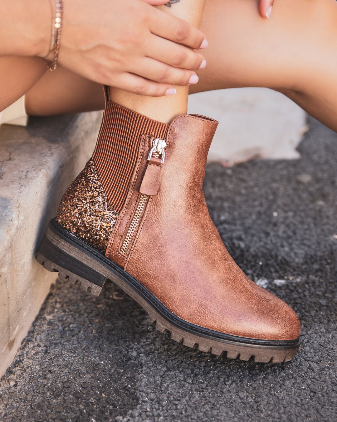 Bottines femme camel à paillettes - Rachel - Casualmode.fr