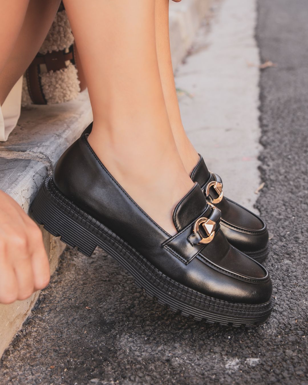 Mocassin femme noir - Madeline - Casualmode.fr