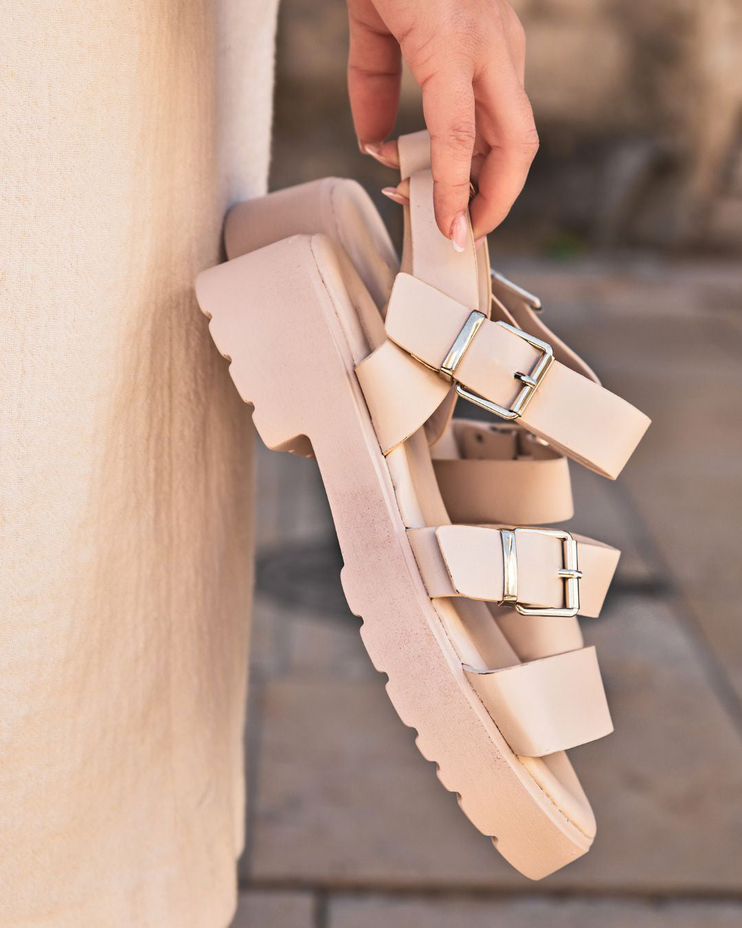 Sandale femme plateforme confort beige - Giorgia - Casualmode.fr