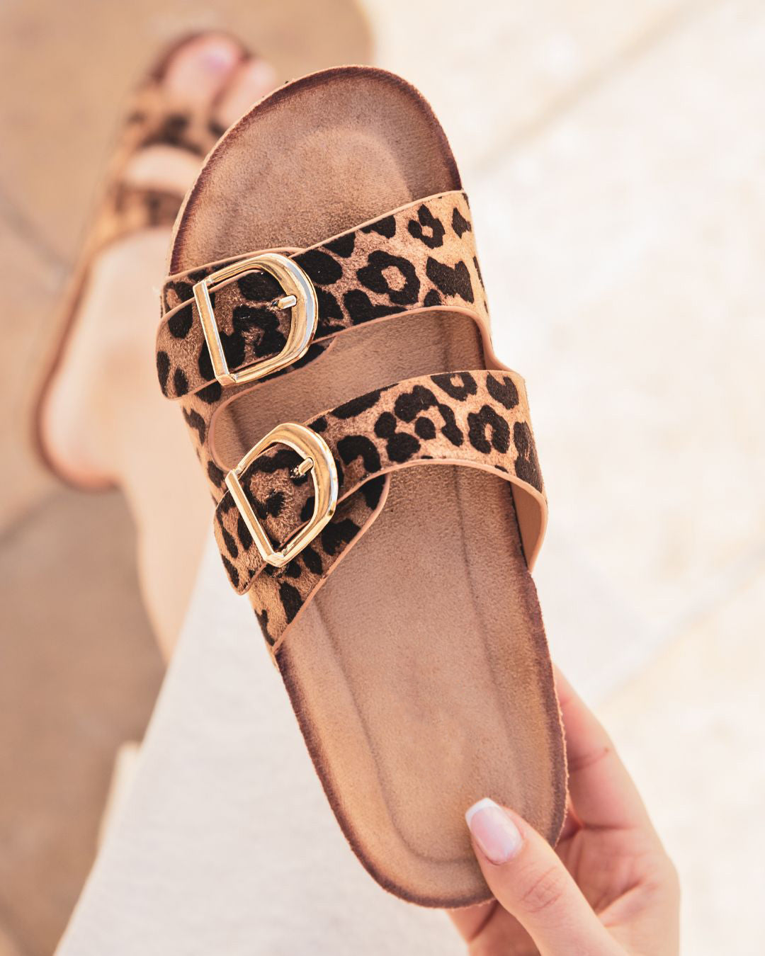 Sandale femme plate confort léopard - Noémie - Casualmode.fr