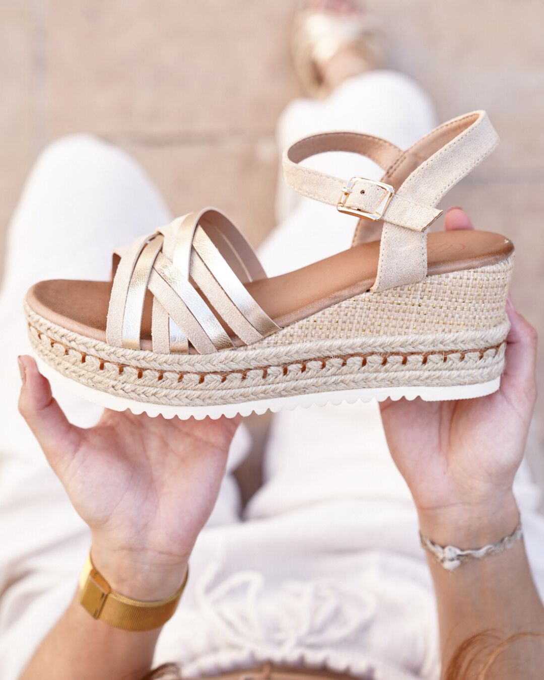 Sandale femme compensée confort beige - Alyson - Casualmode.fr