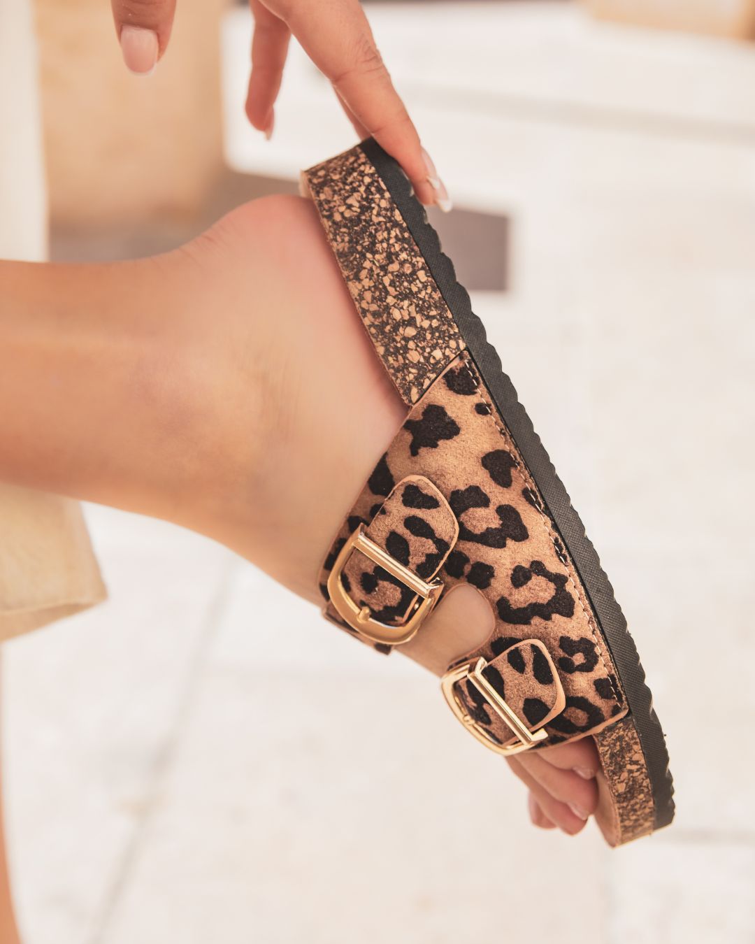 Sandale femme plate confort léopard - Noémie - Casualmode.fr