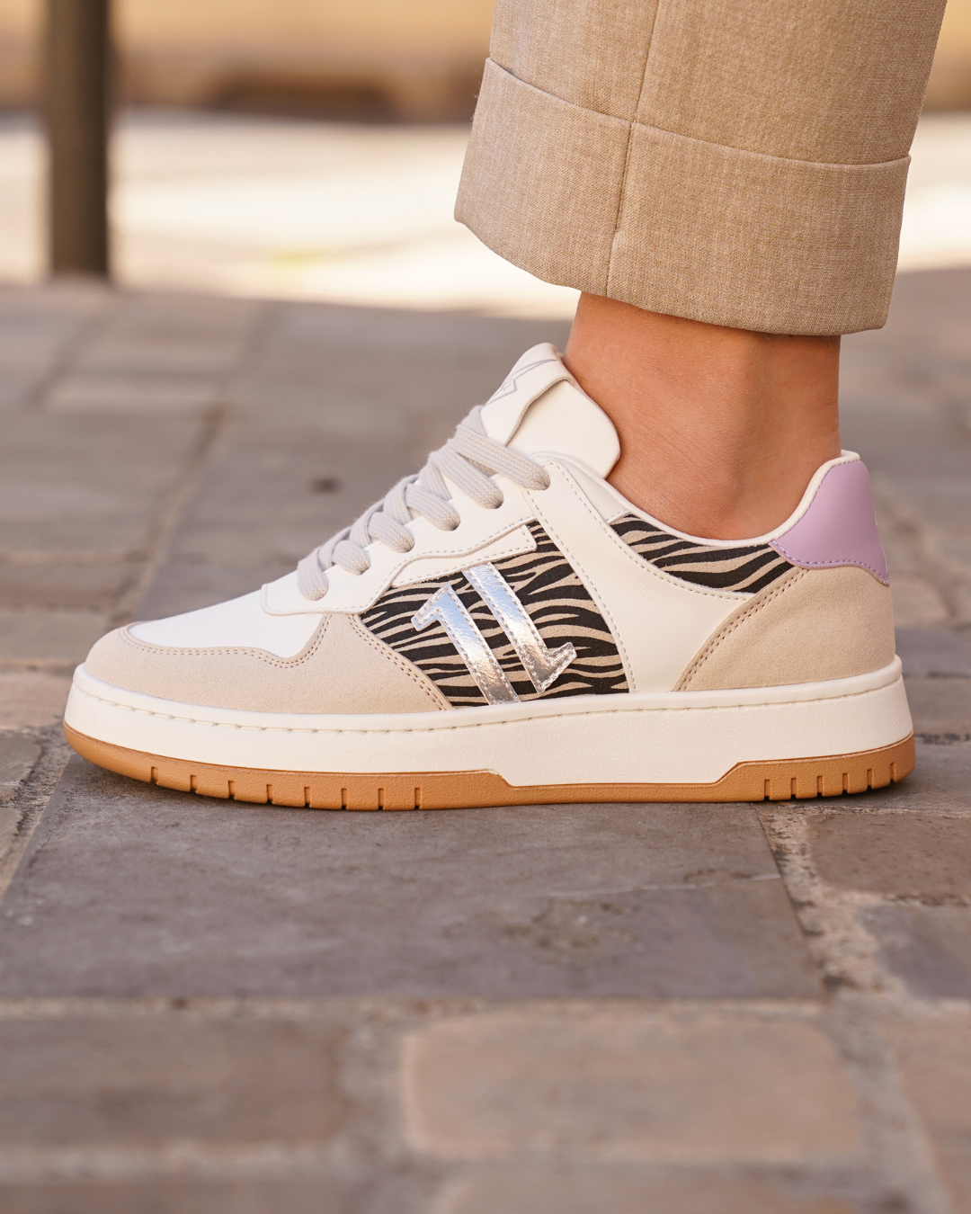 Basket femme taupe à lacets - CL90 ZEBRA