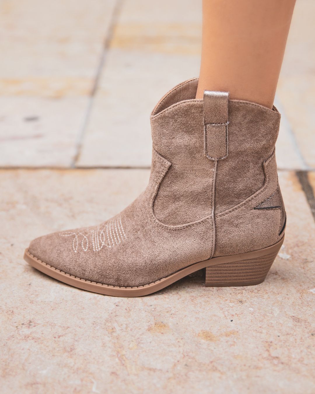 Bottines femme taupe à talon - Ingrid