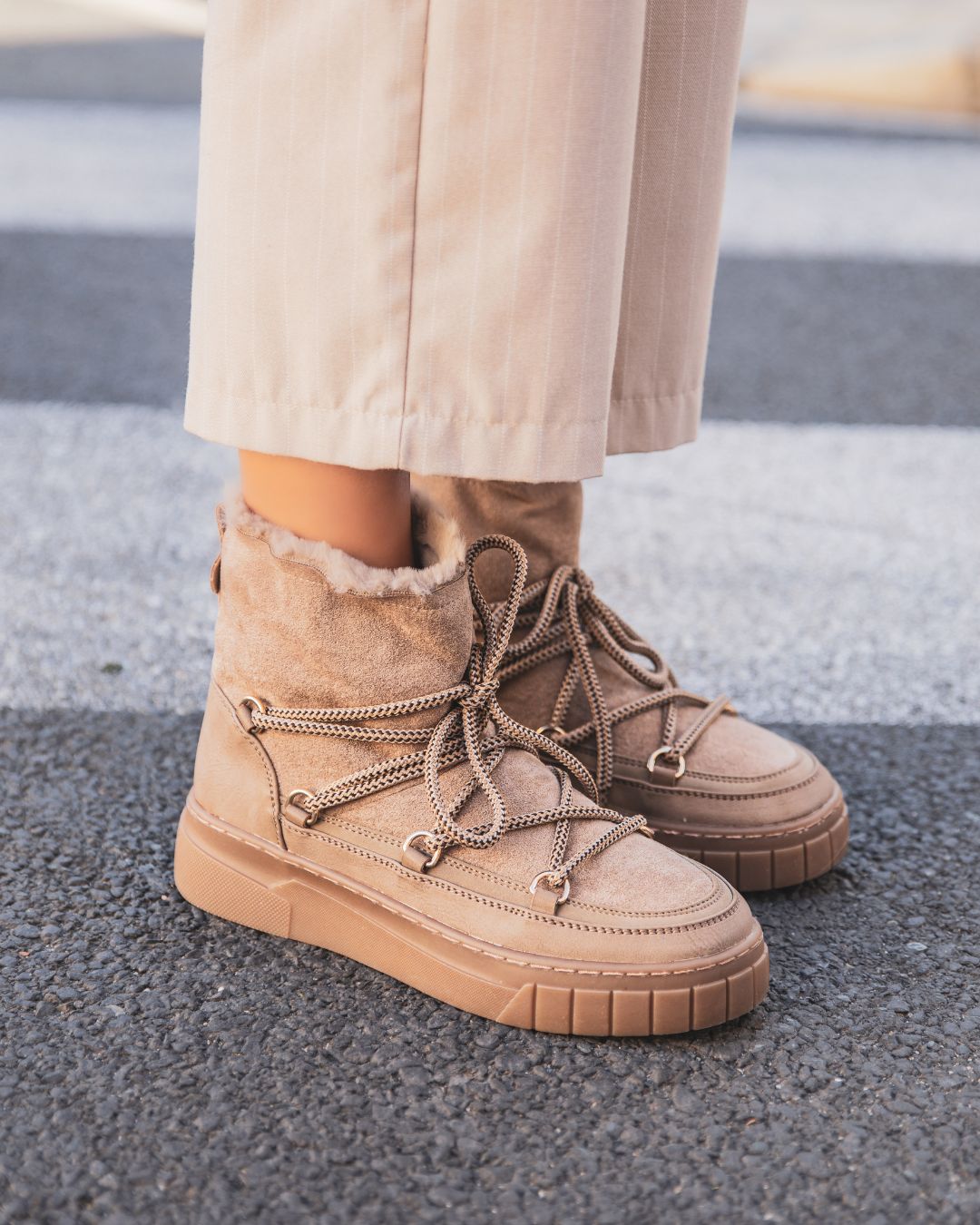 Bottines femme fourrées taupe à lacets - Louna